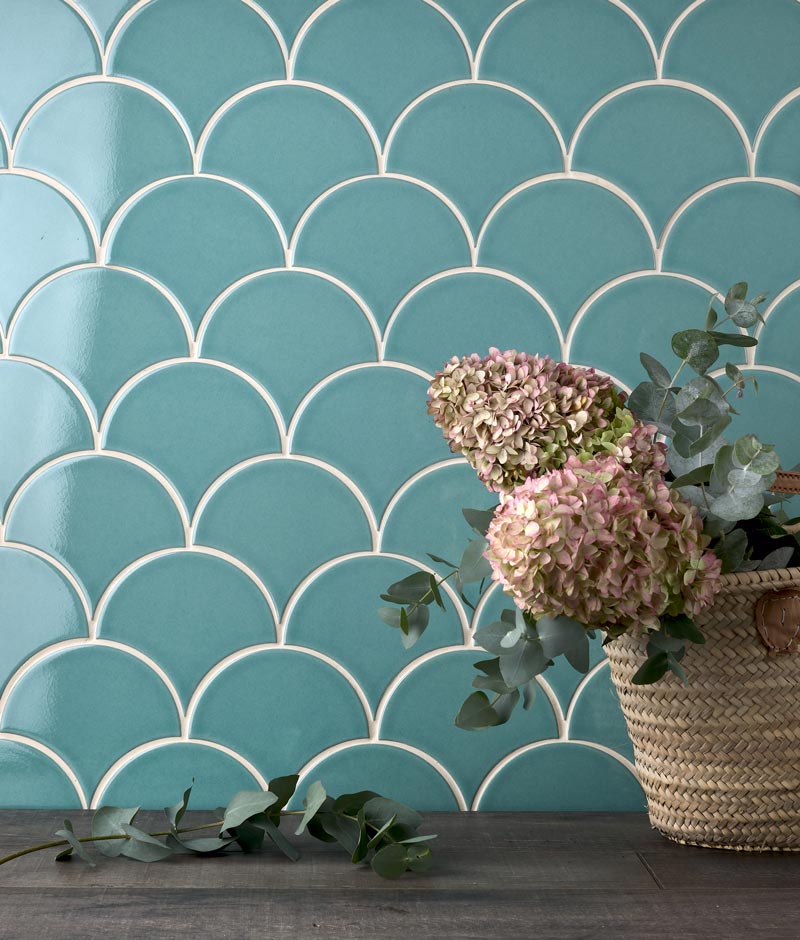 Soho - So Aventurine Scallop - Hand made tile