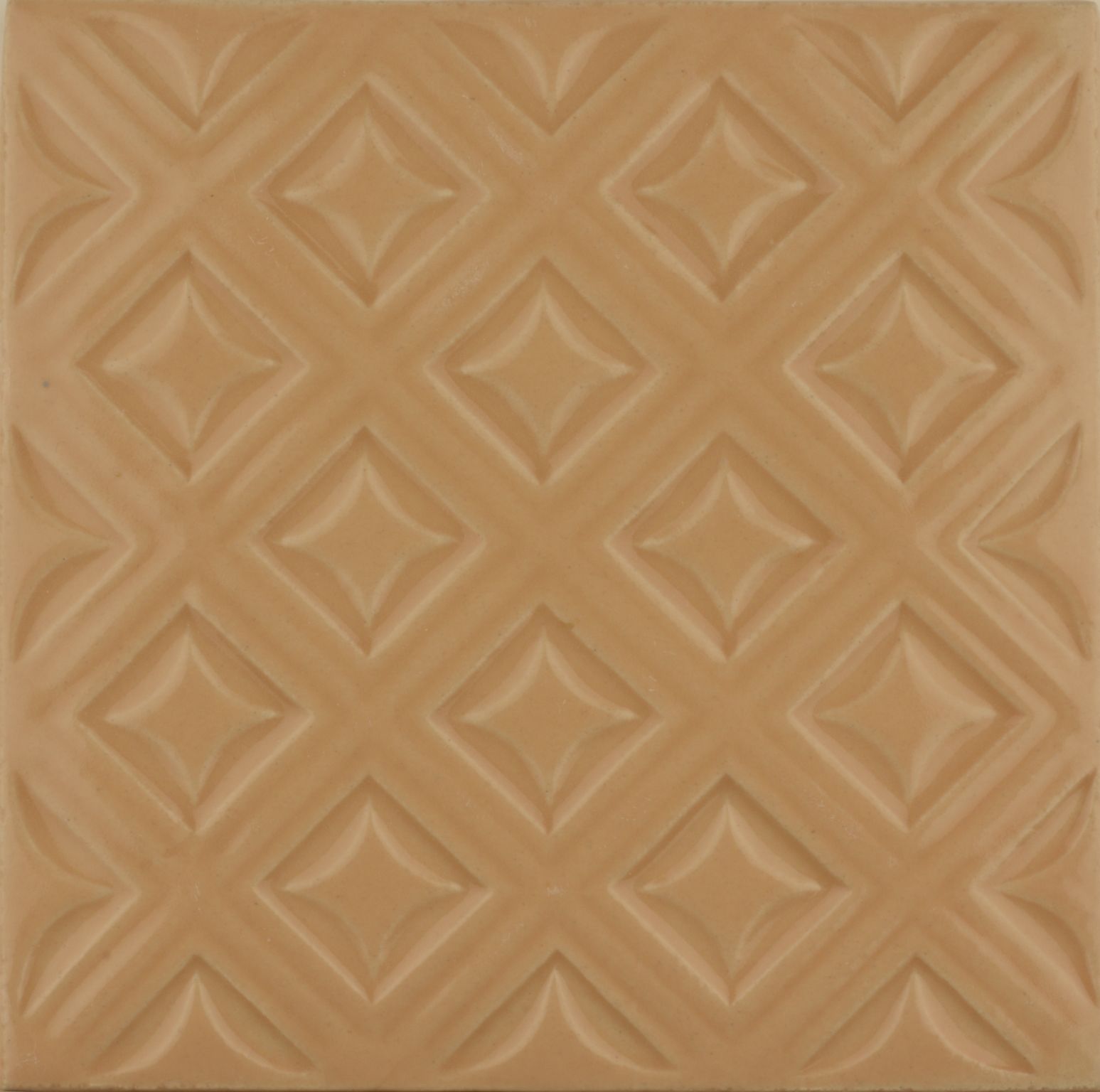 Apricot Sarsden