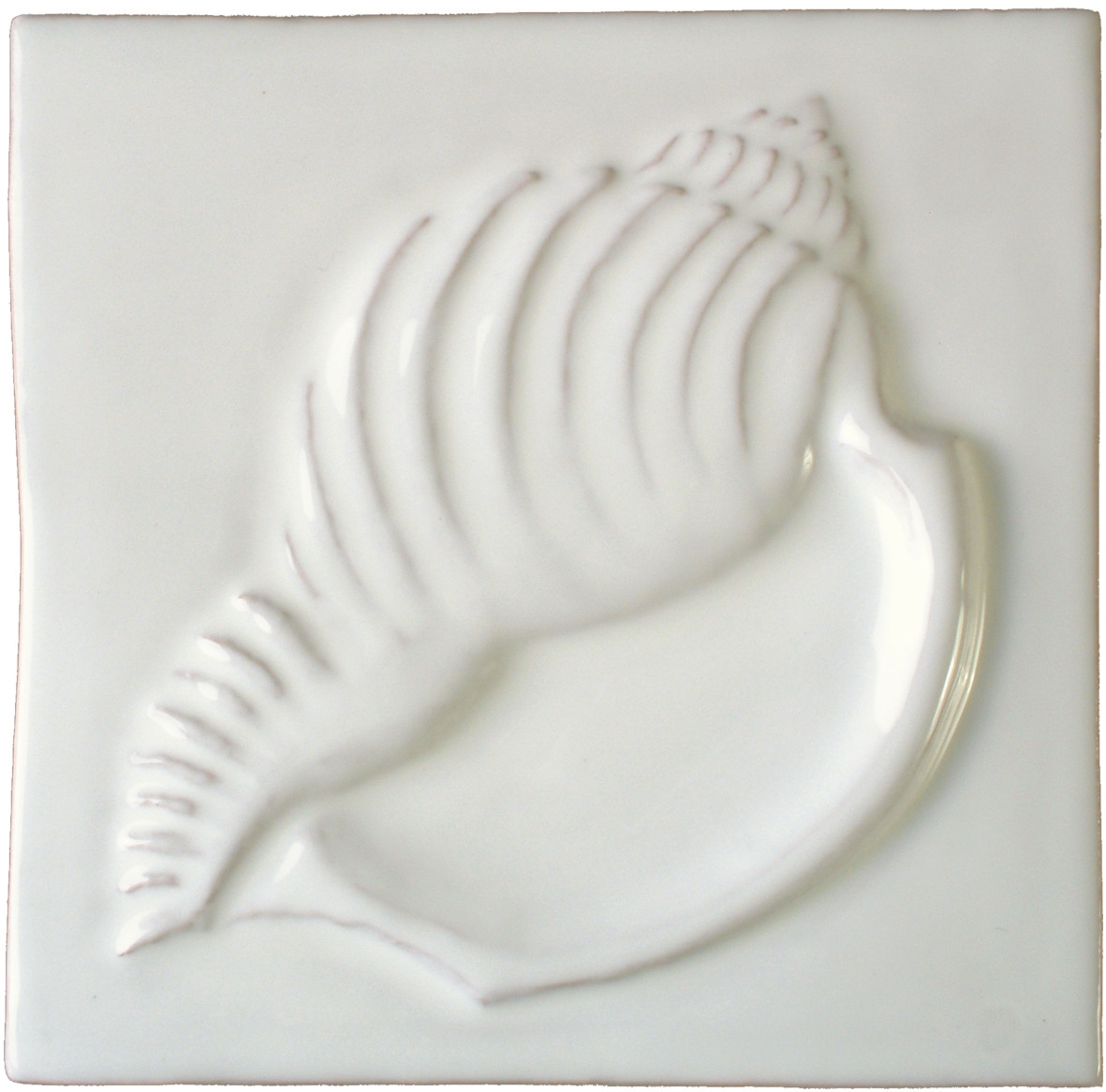 Impressions - Fruits de Mer Conch Hand made by Tiles of Stow
