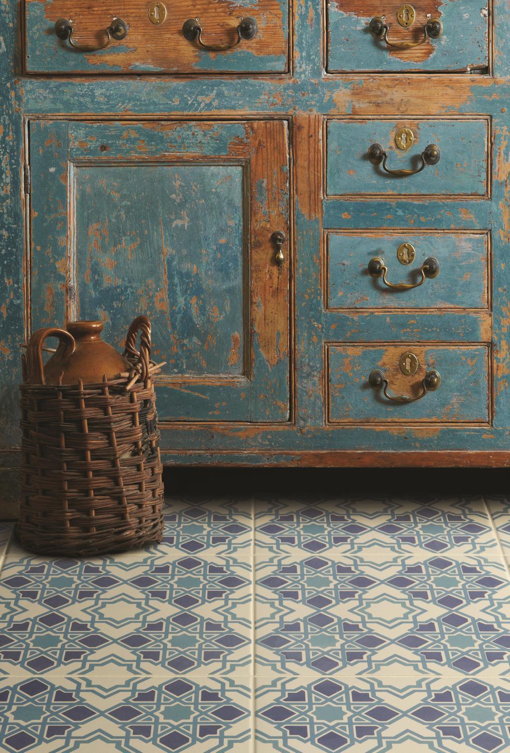 Odyssey - Bolero Light/Dark Blue on Chalk - Image 2