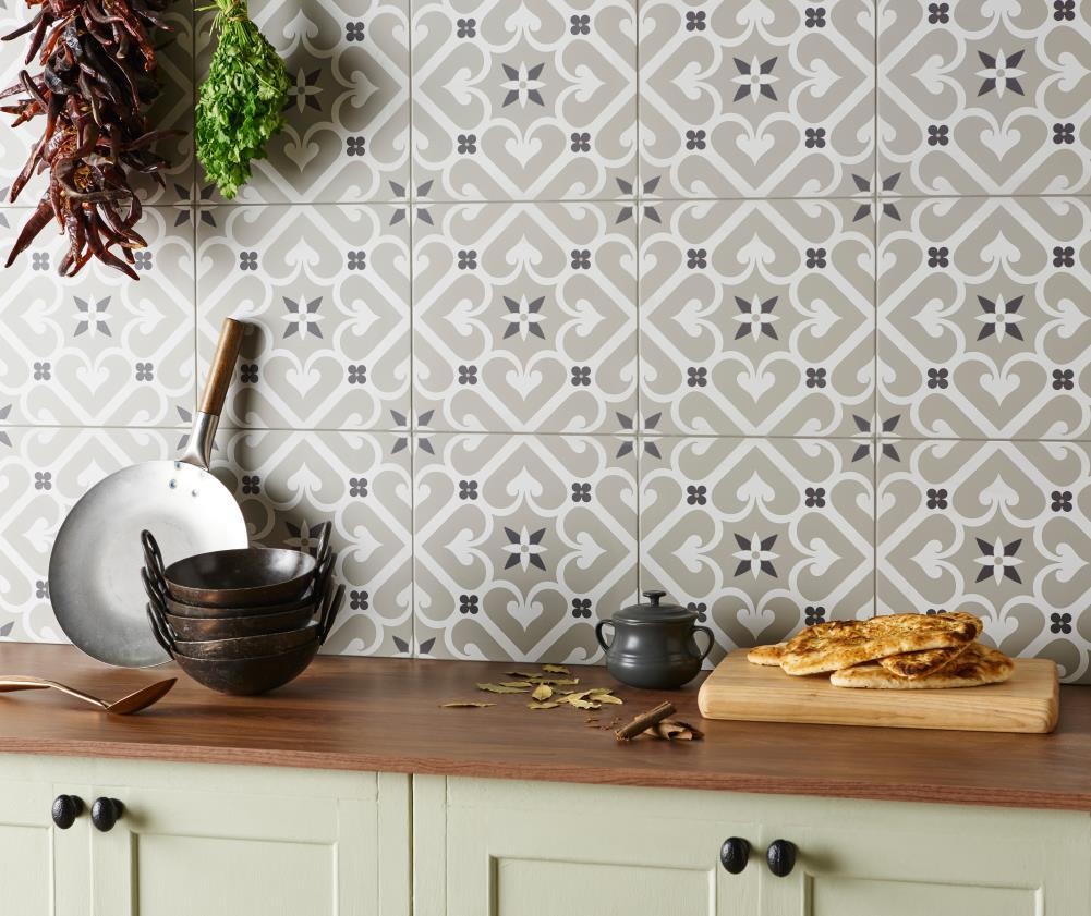 Odyssey - Epoque White & Dark Grey on Grey - Image 4