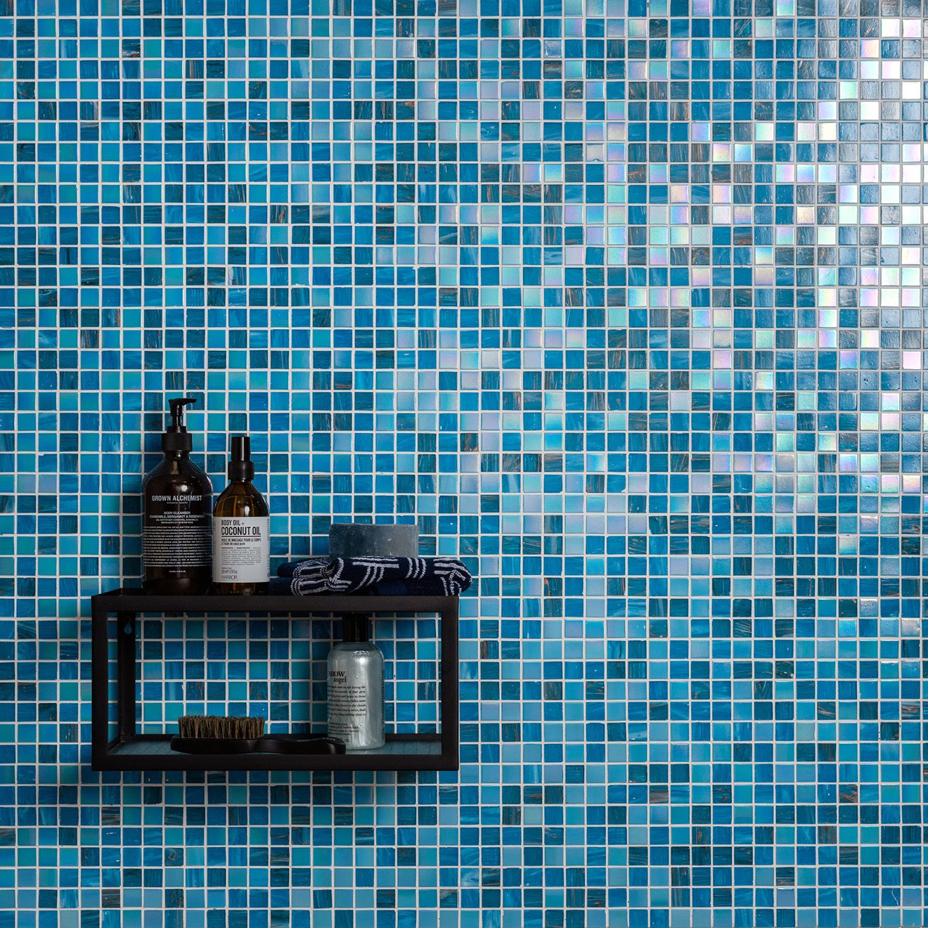 Blue Mosaics - Lagos Gold Fleck Mosaic - Image 2