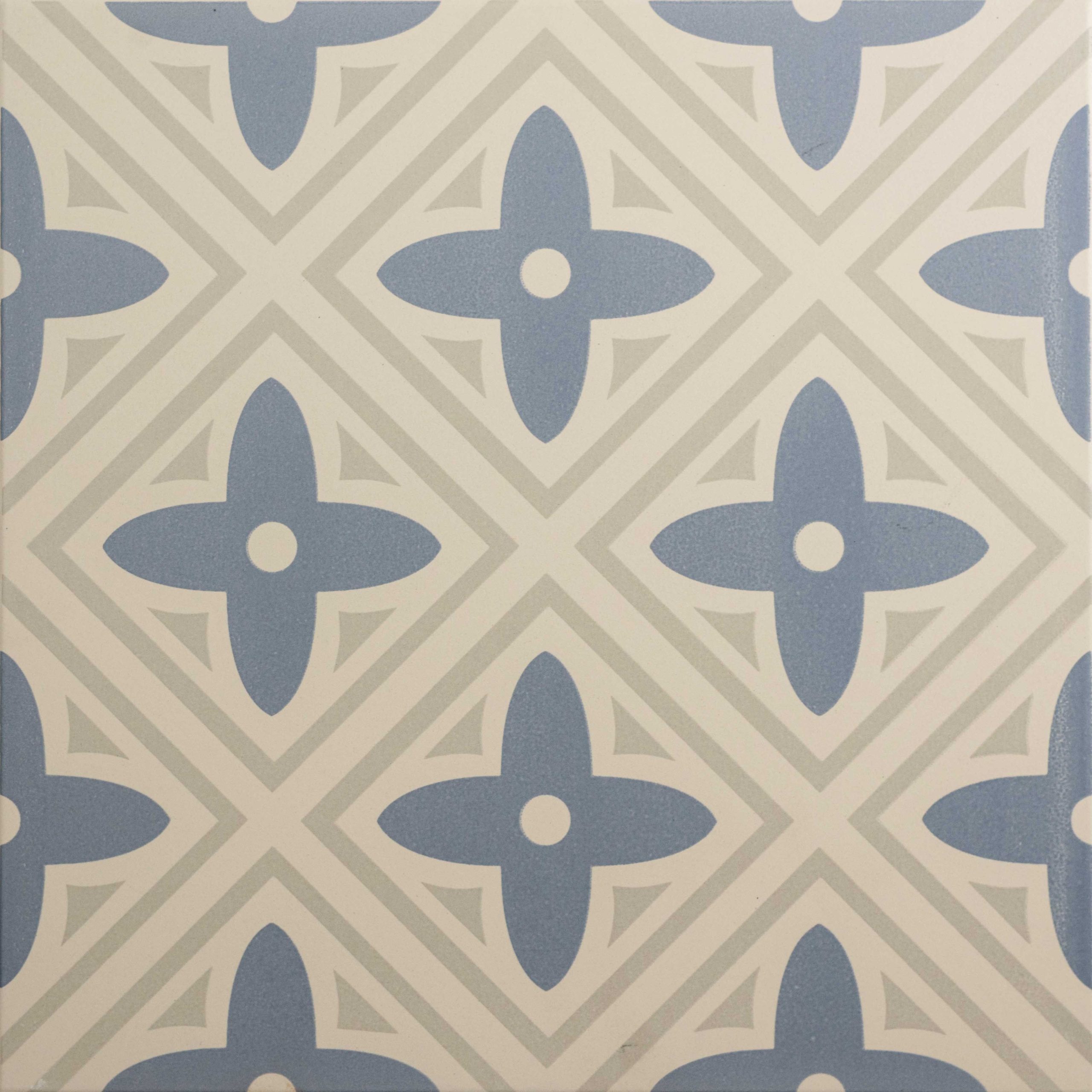 Odyssey - Leigh Blue on Chalk