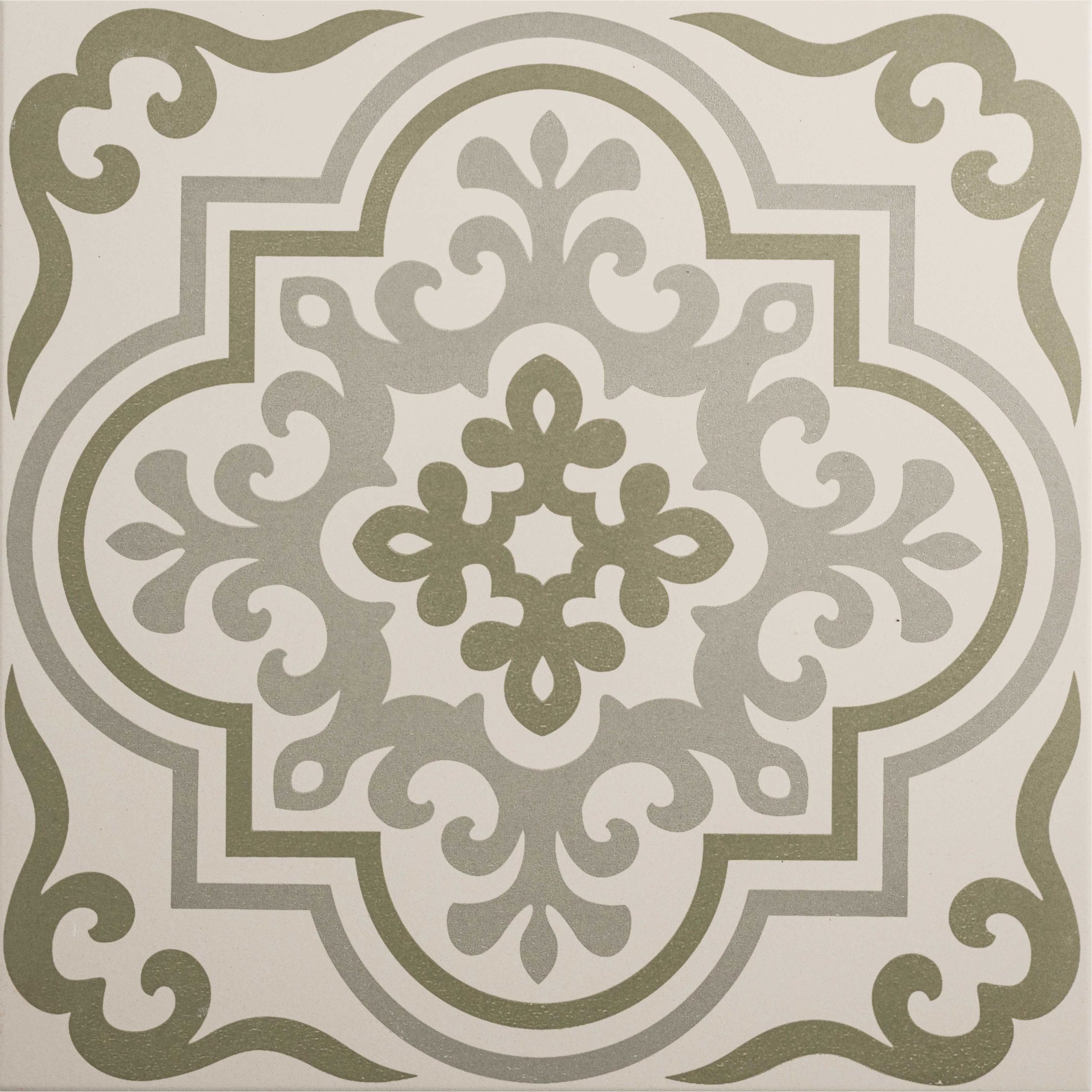 Odyssey - Vogue Green on Chalk