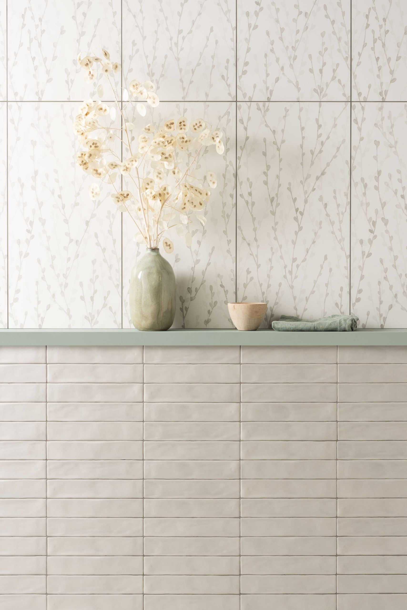 Sherbet Grey IM-0027227 & Living Wildflower Catkin