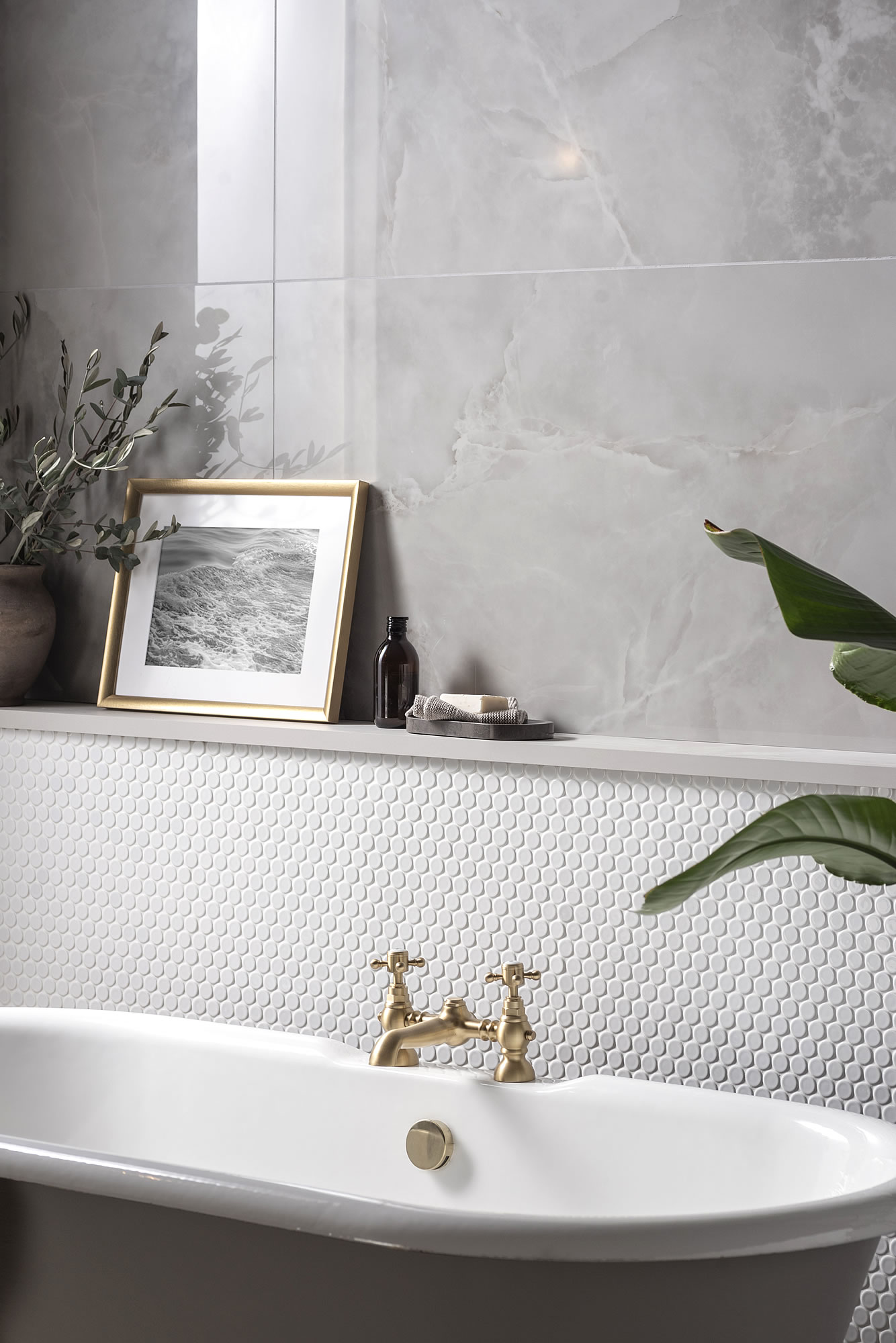 Cumulus Grey polished large format porcelain